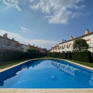 Casa Sobrestany Сasa de vacaciones